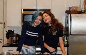 Lesbian in Kitchen Pics